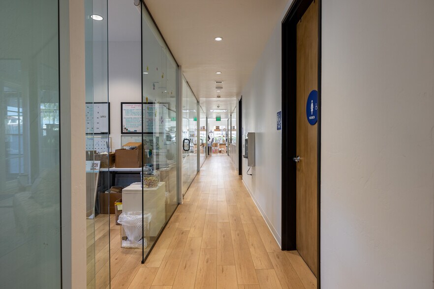 More Photos Of 27432 Calle Arroyo, San Juan Capistrano Office For Lease