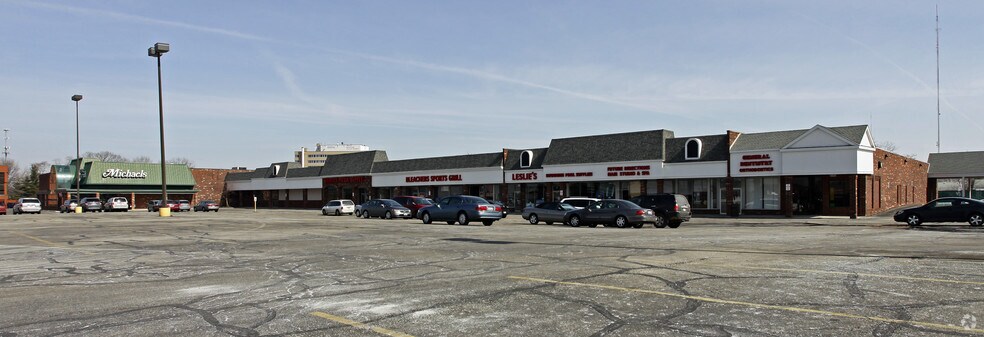 Primary Photo Of 6807-6891 Ridge Rd, Parma Unknown For Lease
