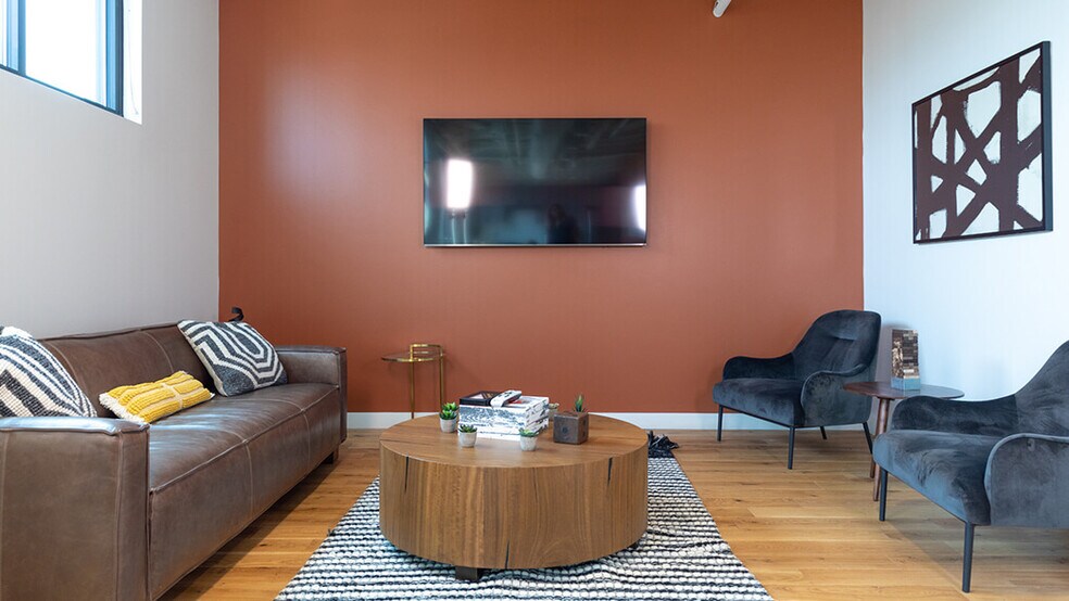 More Photos Of 1700 W Fort St, Detroit Apartments For Lease