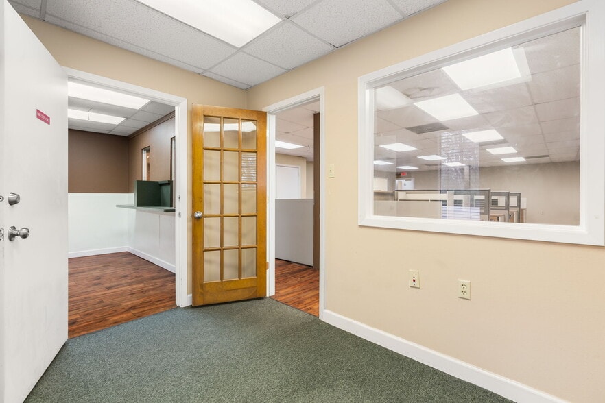 More Photos Of 2200 Sciaaca Rd, Spring Office For Sale