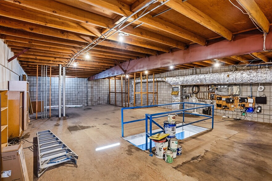 More Photos Of 3630 E Florida Ave, Hemet Auto Dealership For Sale