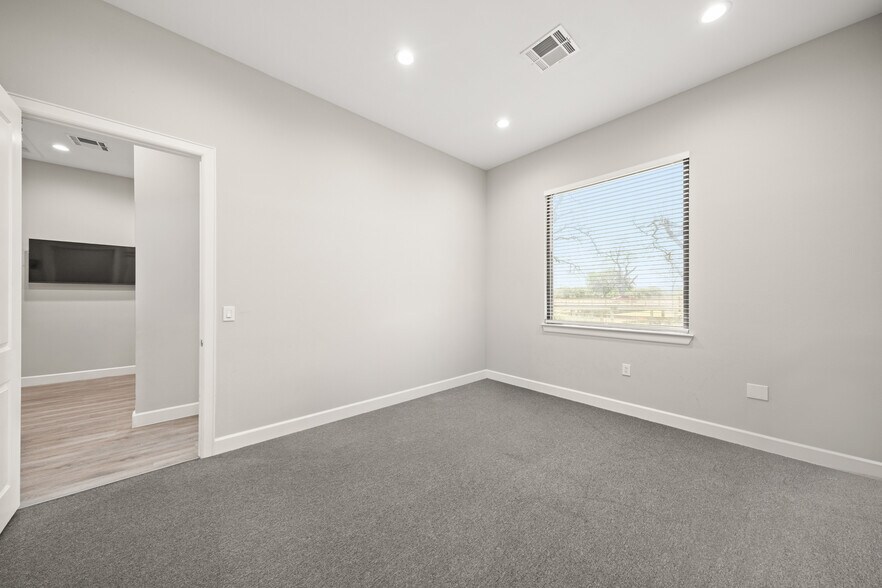 More Photos Of 4220 Cartwright Rd, Missouri City Medical For Lease
