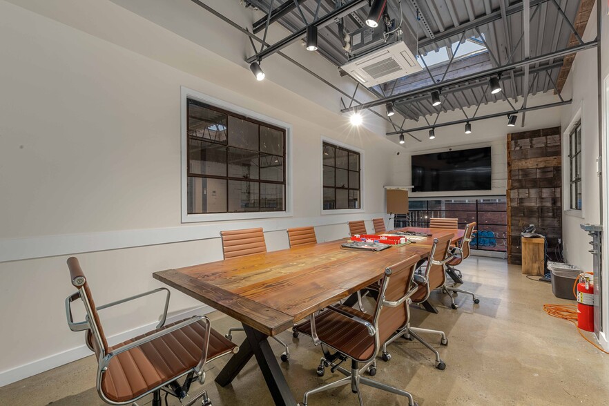 More Photos Of 3309 37th Ave, Long Island City Loft Creative Space For Sale