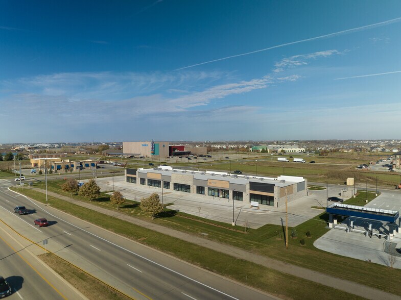 More Photos Of 505 E Hickman, Waukee General Retail For Lease