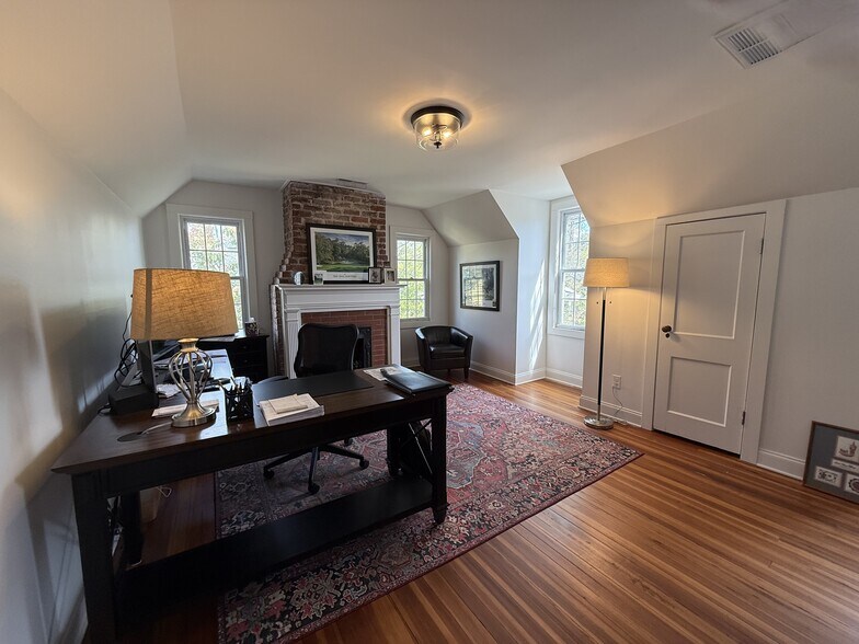 More Photos Of 9 East Ave, Greenville Office Residential For Sale