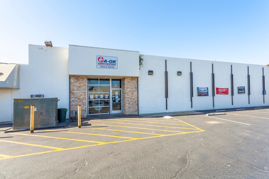 More Photos Of 5777 Hollister Ave, Goleta Storefront For Lease