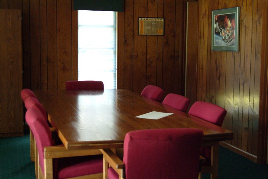 More Photos Of 377 Highway 40 W, Inglis Flex For Lease