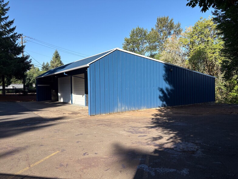 More Photos Of 3431 SE River Rd, Hillsboro Industrial For Sale