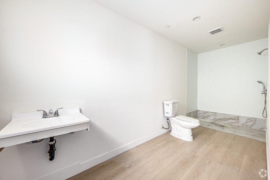 More Photos Of 8717 S Central Ave, Los Angeles Apartments For Sale