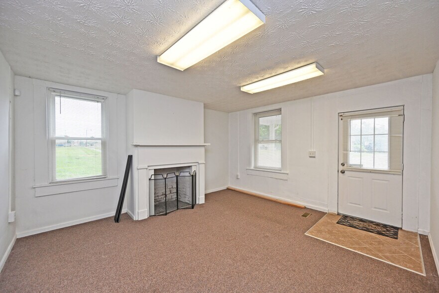 More Photos Of 9101 N Dixie Dr, Dayton Storefront Retail Office For Sale