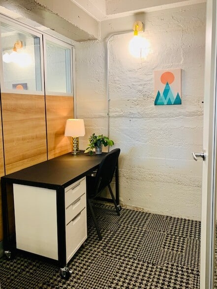 More Photos Of 111 E Aspen Ave, Flagstaff Storefront Retail Office For Lease