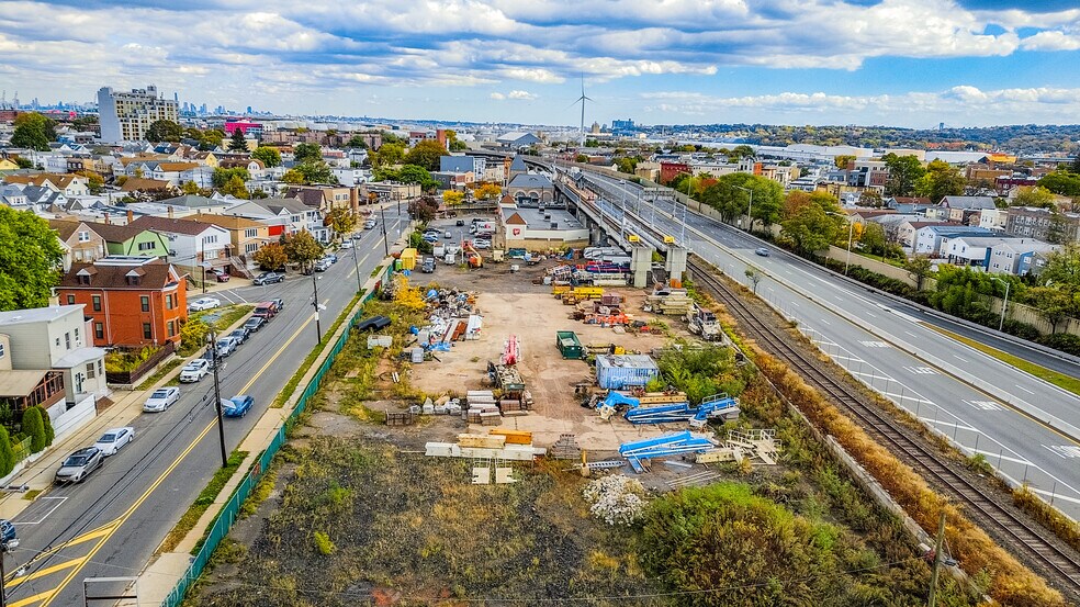 More Photos Of 256 Kennedy Blvd, Bayonne Land For Lease