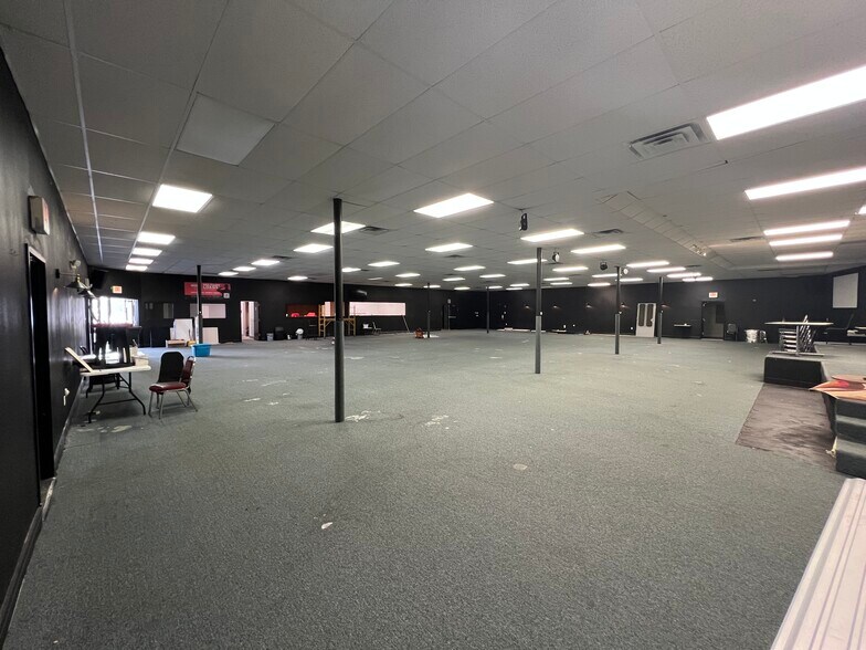 More Photos Of 420 E Ave C, Killeen Specialty For Sale