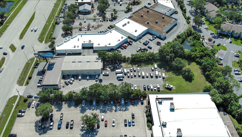 More Photos Of 2182-2188 E Semoran Blvd, Apopka Flex For Lease