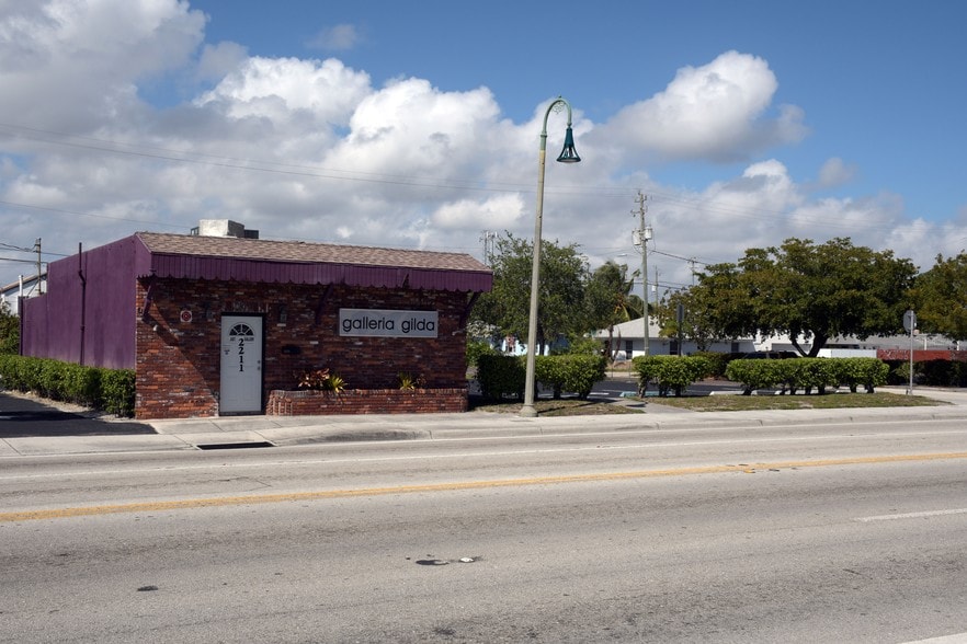More Photos Of 2211 N Dixie Hwy, Lake Worth Freestanding For Lease
