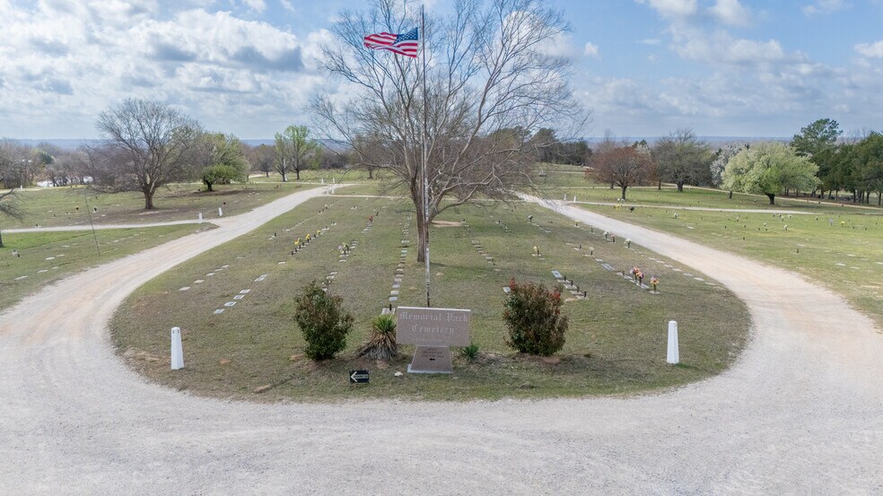 More Photos Of 12481 OK-19, Ada Cemetery Mausoleum For Sale