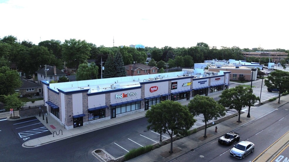 More Photos Of 5220-5240 Dempster St, Skokie Freestanding For Lease