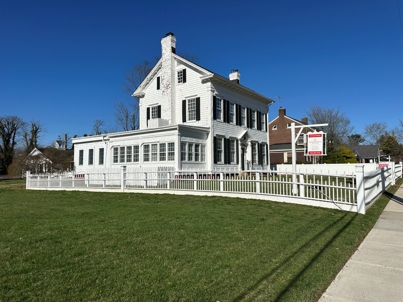 More Photos Of 78 Court St, Freehold Office Residential For Sale