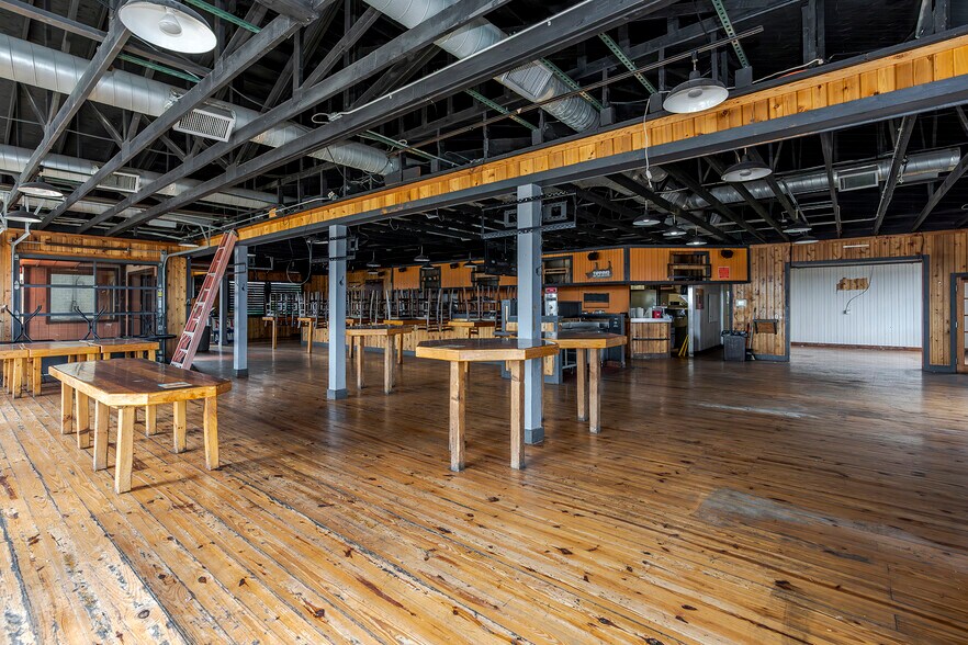 More Photos Of 241 Eastern Byp, Richmond Restaurant For Lease
