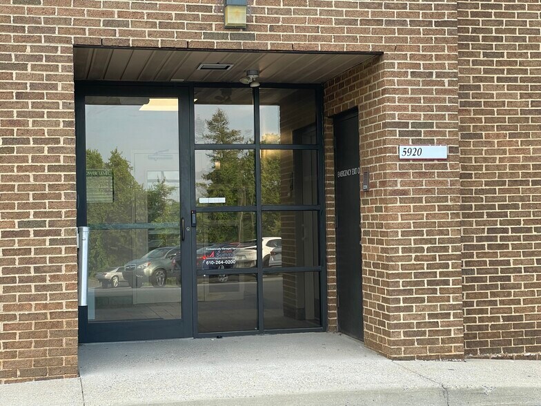 More Photos Of 5920 Hamilton Blvd, Allentown Medical For Lease