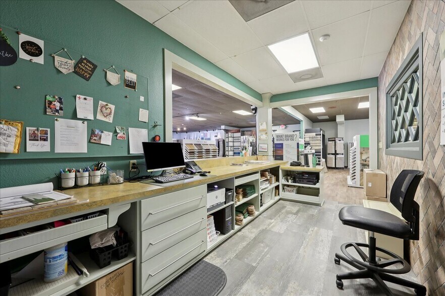 More Photos Of 911 Green Ave, Orange Storefront Retail Office For Sale