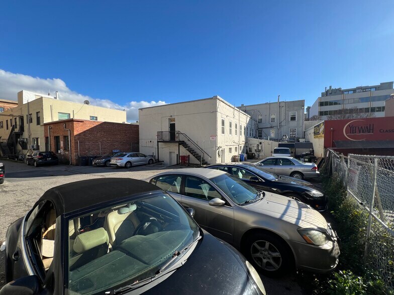More Photos Of 1222-1230 4th St, San Rafael Apartments For Lease