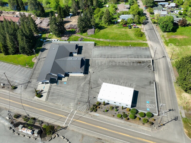 More Photos Of 2665 Glendale Valley Rd, Glendale Office For Sale