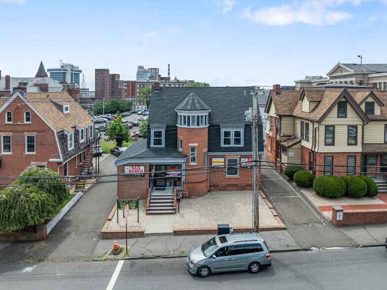 More Photos Of 285 Congress St, Bridgeport Office For Sale