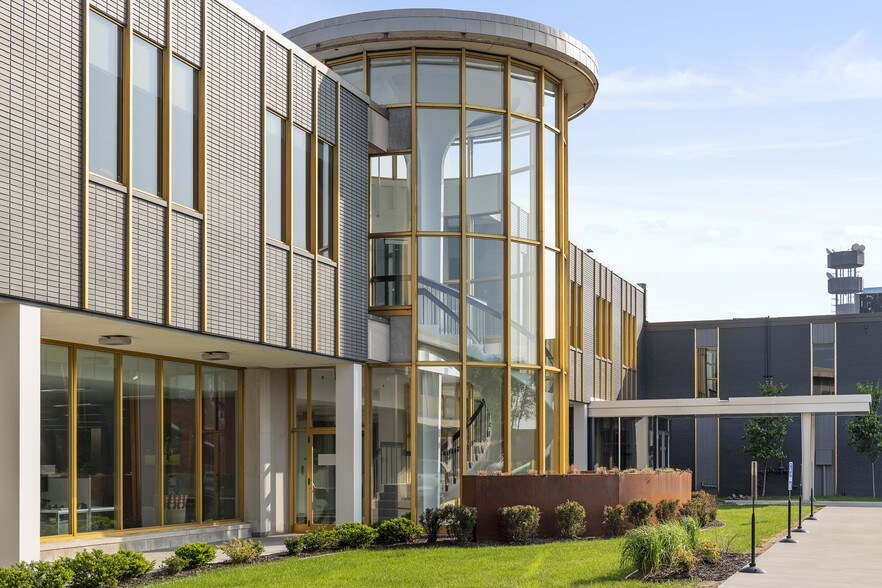 More Photos Of 12755 Highway 55, Plymouth Office For Sale