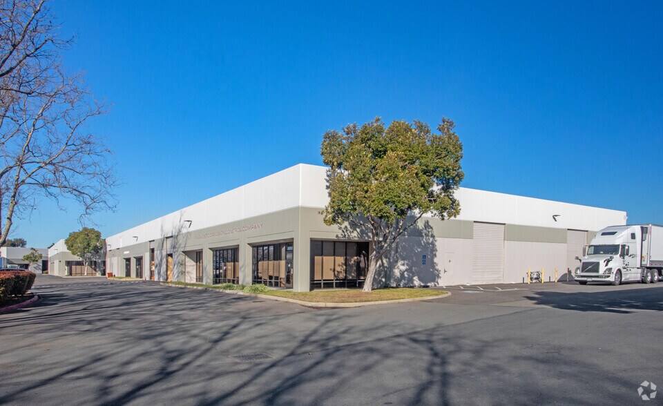 More Photos Of 2262-2280 Commerce Pl, Hayward Unknown For Lease