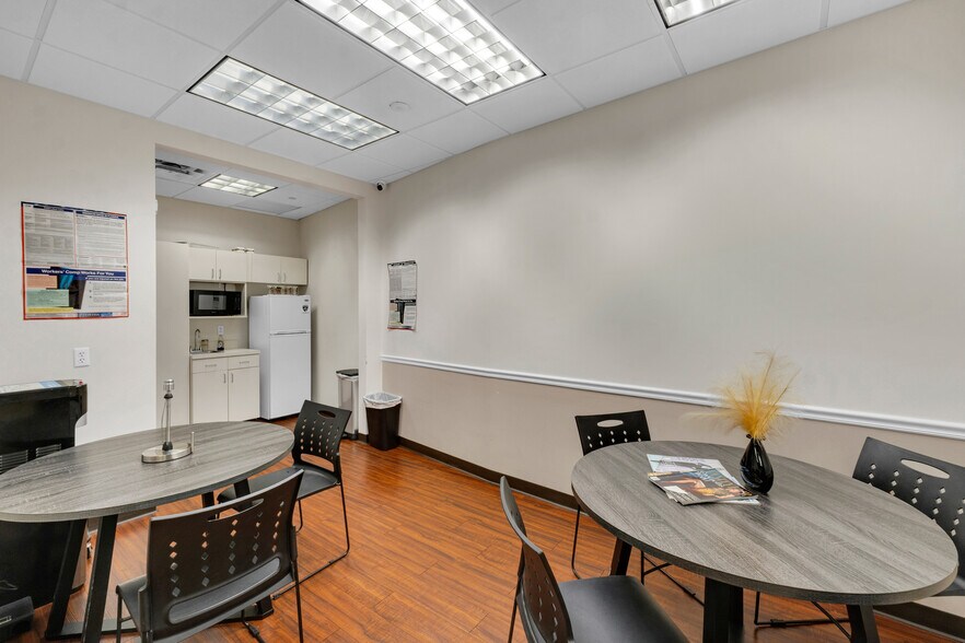 More Photos Of 3900 NW 126th Ave, Coral Springs Warehouse For Sale