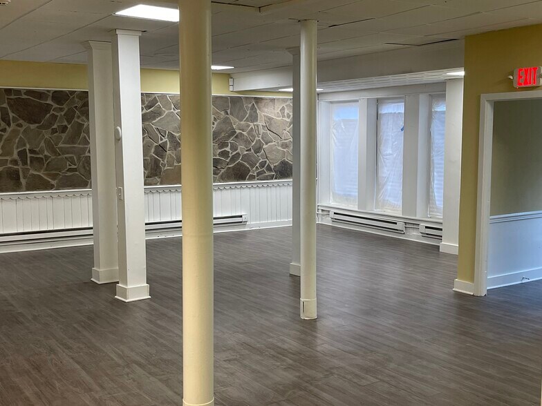 More Photos Of 62-64 W Antietam St, Hagerstown Apartments For Lease