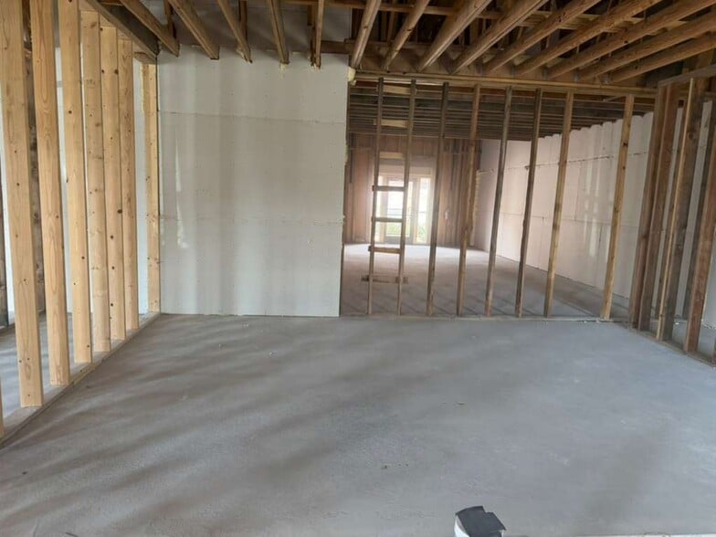 More Photos Of 1511 W McDermott Dr, Allen Medical For Sale