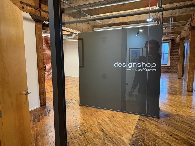 More Photos Of 431 S Main St, Memphis Loft Creative Space For Lease