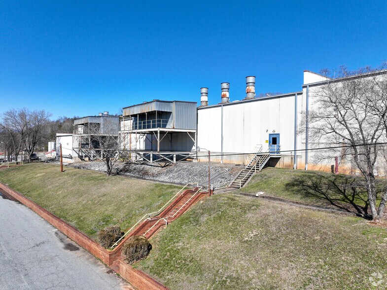 More Photos Of 315 Elizabeth St NW, Lenoir Manufacturing For Lease