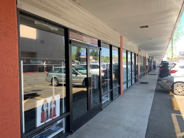 More Photos Of 17401 SE McLoughlin Blvd, Milwaukie Freestanding For Lease