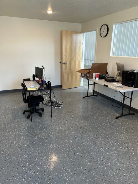 More Photos Of 1900 N 200 E, Spanish Fork Warehouse For Lease