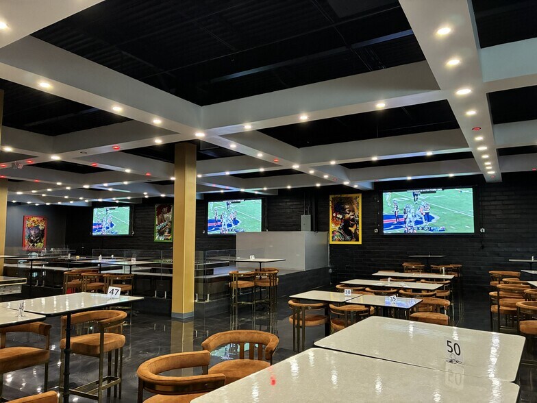 More Photos Of 1102 Delano St, Houston Storefront For Lease