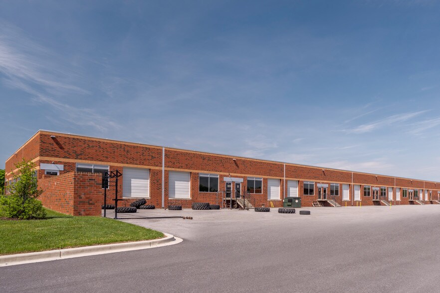 More Photos Of 5957 Exchange Dr, Eldersburg Unknown For Lease