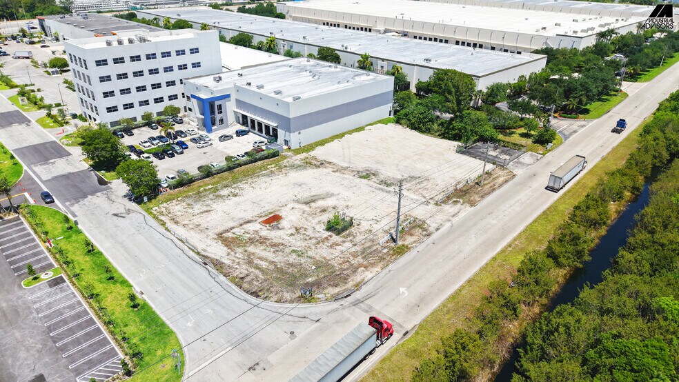 Primary Photo Of 11501 NW 124th St, Medley Land For Sale