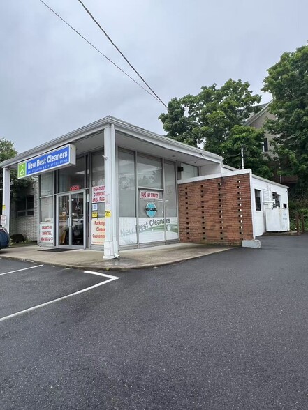 More Photos Of 1502 Main St, Port Jefferson Freestanding For Sale