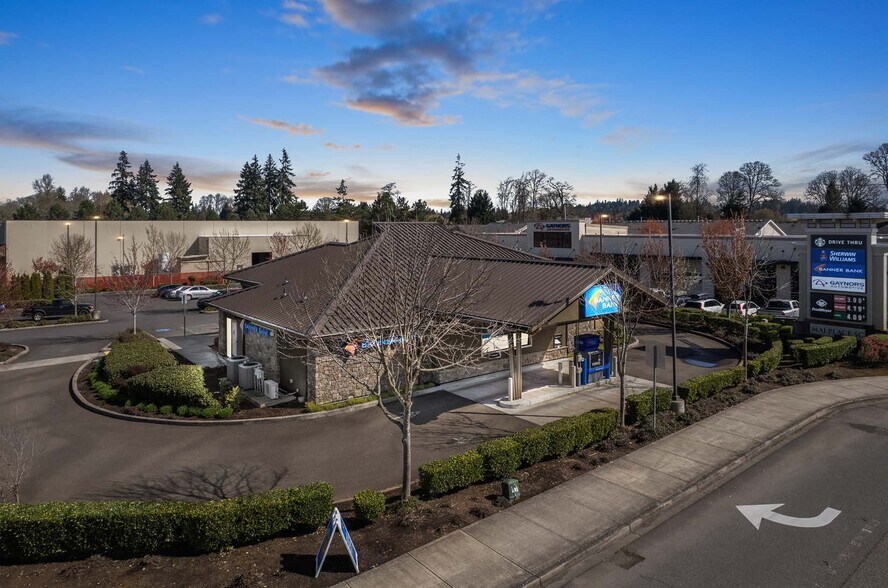 Primary Photo Of 500 NE 139th St, Vancouver Bank For Sale
