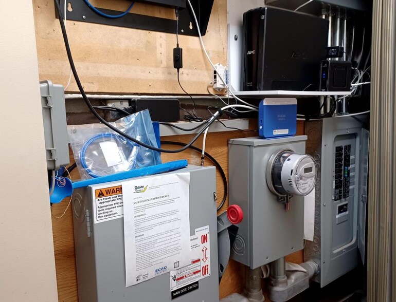 More Photos Of 1466 Lagan Way, Ottawa Light Distribution For Sale