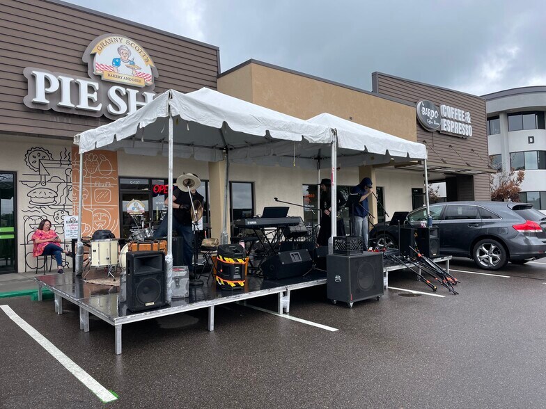 More Photos Of 3333 S Wadsworth Blvd, Lakewood Unknown For Lease