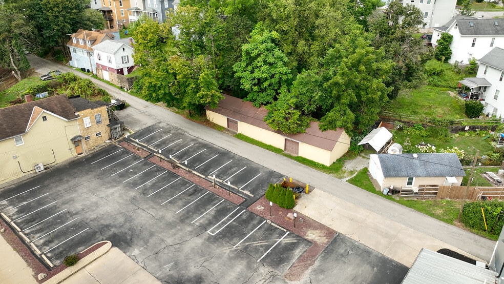 More Photos Of 618 S Main St, Greensburg Restaurant For Sale