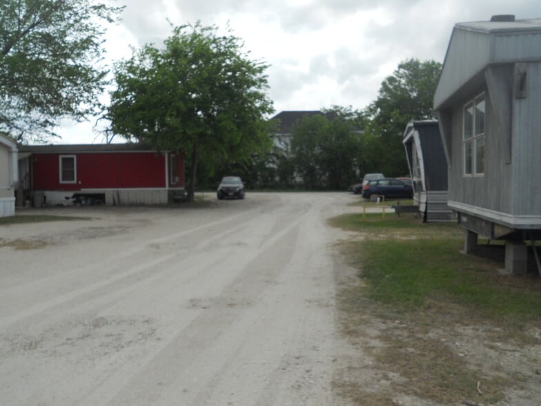 More Photos Of 113 N Clegg St, Trinity Manufactured Housing Mobile Home Park For Sale