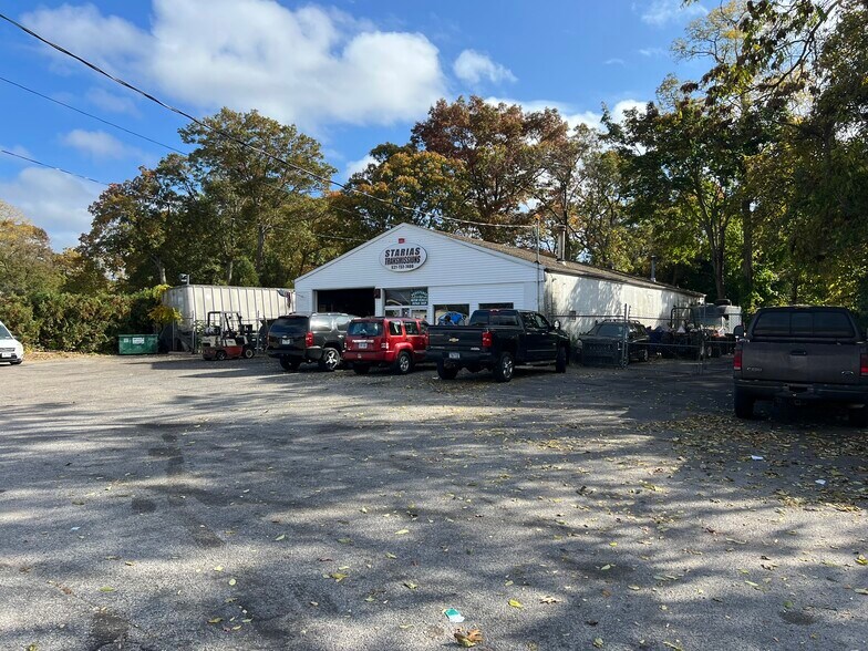More Photos Of 1400 Middle Country Rd, Centereach Industrial For Sale