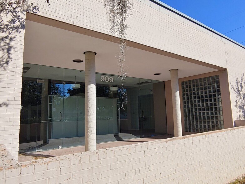 More Photos Of 909 Market St, Wilmington Office For Lease