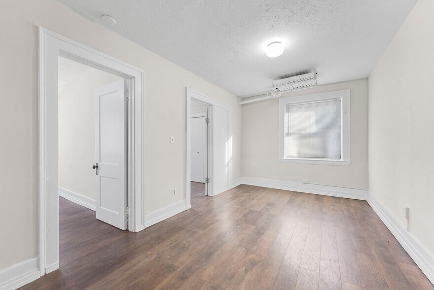 More Photos Of 2617 Euclid Heights Blvd, Cleveland Heights Apartments For Sale