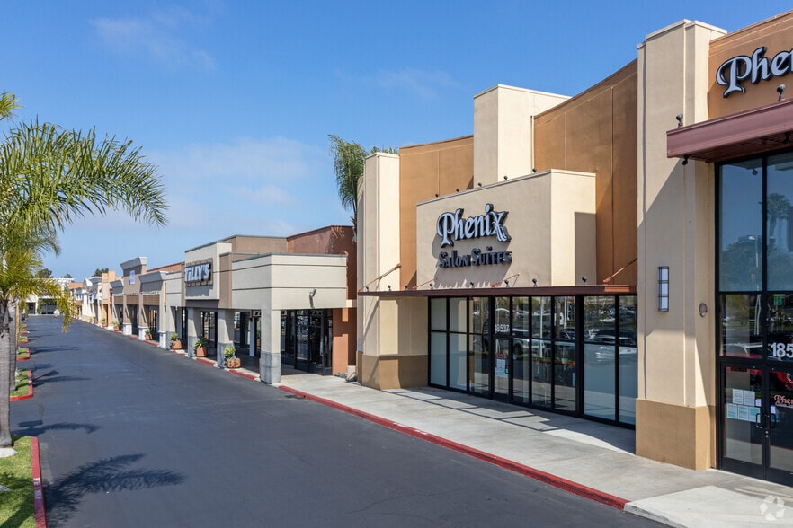 More Photos Of 18501-18687 Main St, Huntington Beach Unknown For Lease